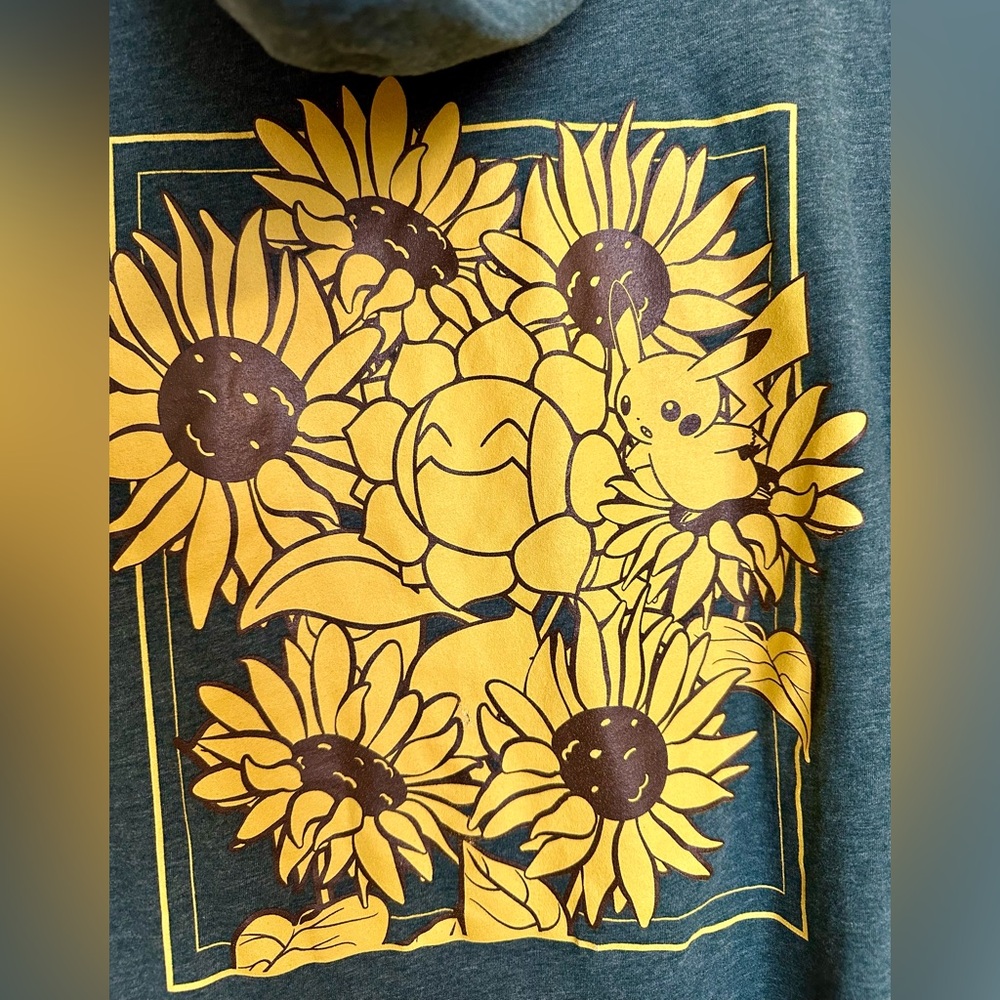 Pikachu & Sunflora Pokémon Unisex Green Hoodie Size Small - Picture 7 of 13